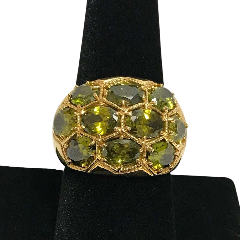 JGI Designer Green Glass Sextagon Stone Cocktail Ring Size 8 Gold Tone NOS